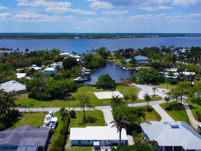 1655 NW Fork Road, Stuart, FL 34994