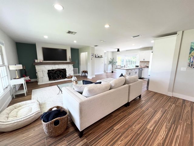 1655 NW Fork Road, Stuart, FL 34994