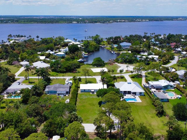 1655 NW Fork Road, Stuart, FL 34994