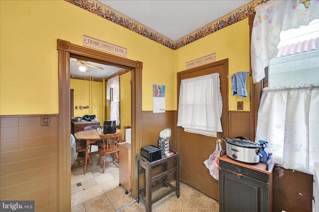 405 S SAINT JOHN ST, Schuylkill Haven, PA 17972