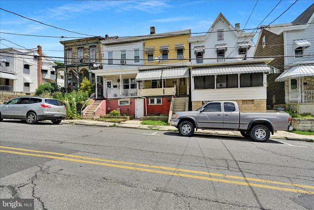 405 S SAINT JOHN ST, Schuylkill Haven, PA 17972