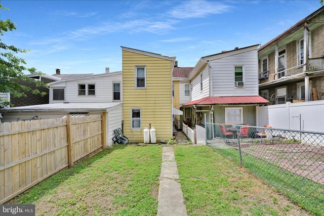 405 S SAINT JOHN ST, Schuylkill Haven, PA 17972