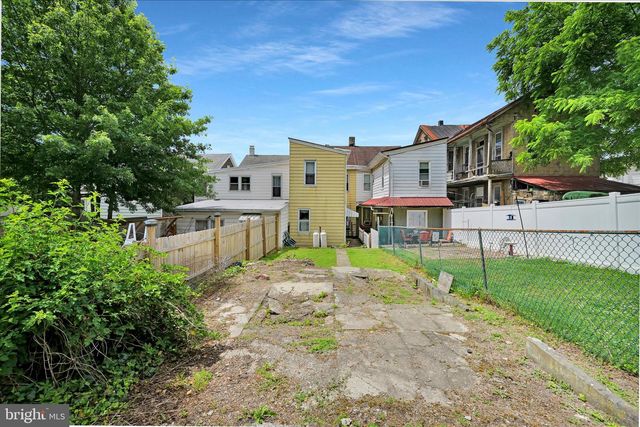 405 S SAINT JOHN ST, Schuylkill Haven, PA 17972