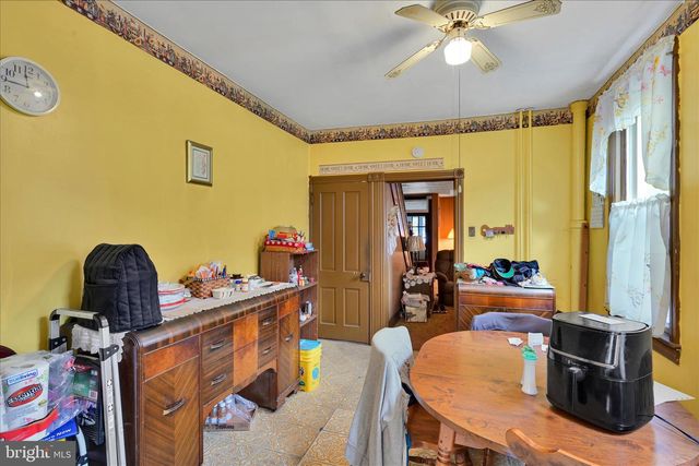 405 S SAINT JOHN ST, Schuylkill Haven, PA 17972