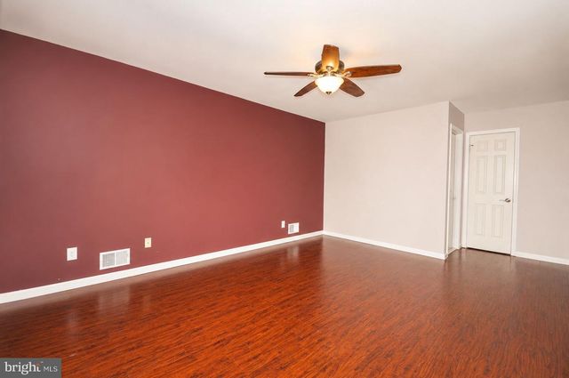 72 HILLCROFT WAY, Newtown, PA 18940
