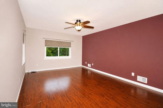 72 HILLCROFT WAY, Newtown, PA 18940