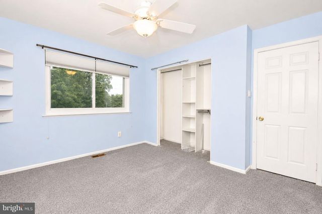 72 HILLCROFT WAY, Newtown, PA 18940