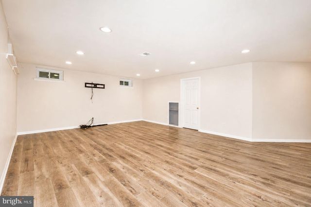 72 HILLCROFT WAY, Newtown, PA 18940