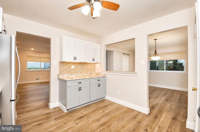 72 HILLCROFT WAY, Newtown, PA 18940