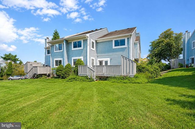 72 HILLCROFT WAY, Newtown, PA 18940