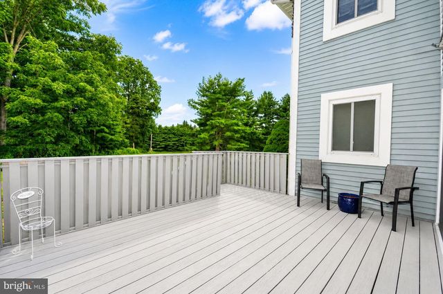 72 HILLCROFT WAY, Newtown, PA 18940