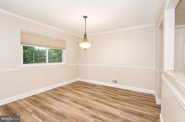 72 HILLCROFT WAY, Newtown, PA 18940