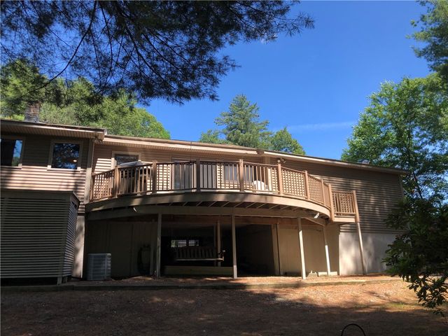 20 Richard Street, Smithfield, RI 02917