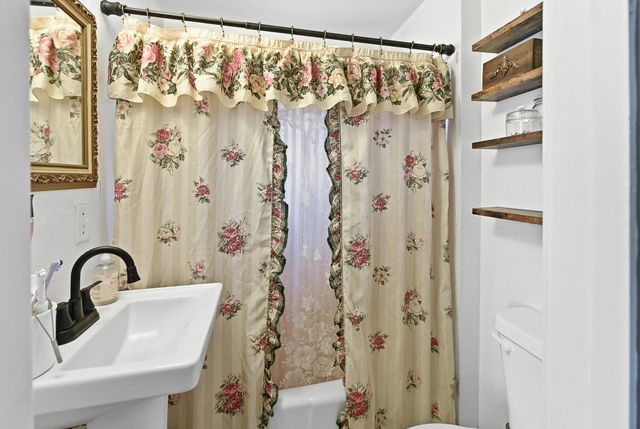 213 16TH Avenue, Council Bluffs, IA 51503