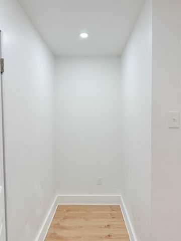 1740 CARLYLE DR, Memphis, TN 38127