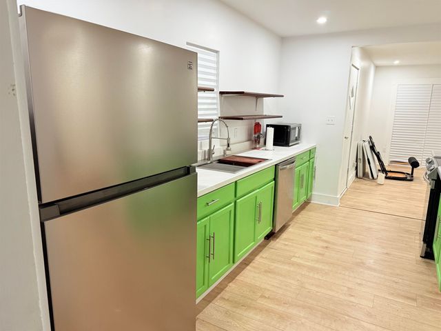 1740 CARLYLE DR, Memphis, TN 38127