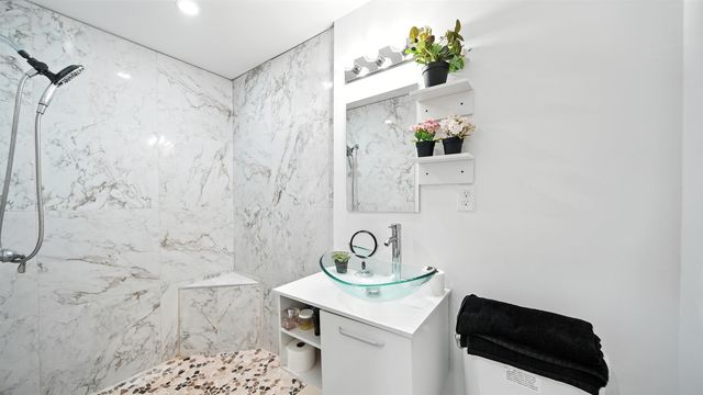 1740 CARLYLE DR, Memphis, TN 38127