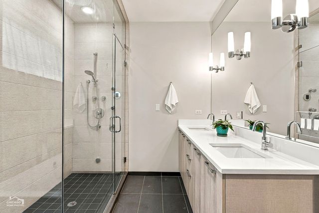 1824 W Superior Street, Chicago, IL 60622