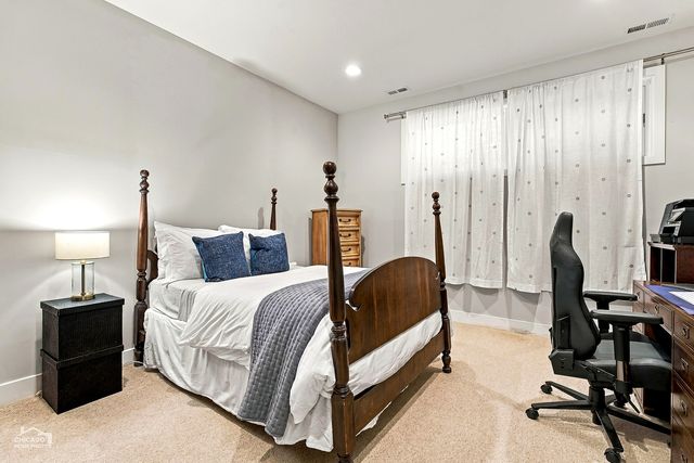1824 W Superior Street, Chicago, IL 60622