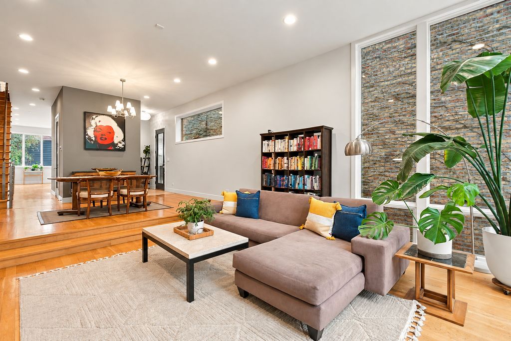 1824 W Superior Street, Chicago, IL 60622 — photo 4