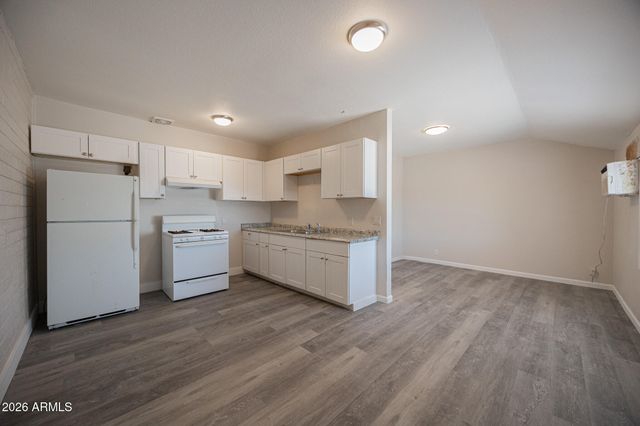 864 E Chandler Boulevard Apt 3, Chandler, AZ 85225