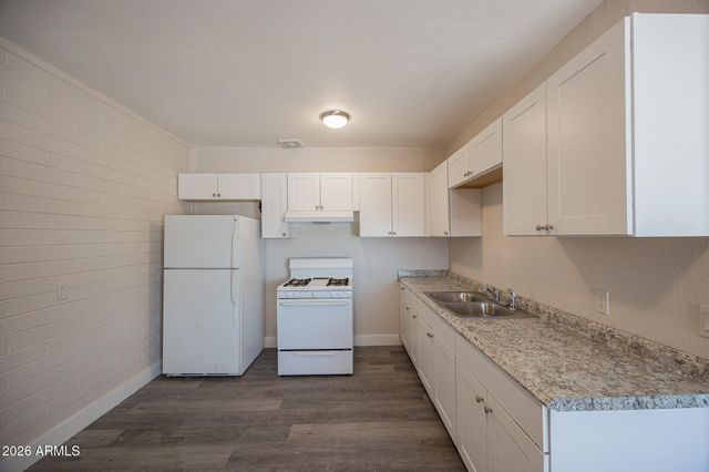 864 E Chandler Boulevard Apt 3, Chandler, AZ 85225