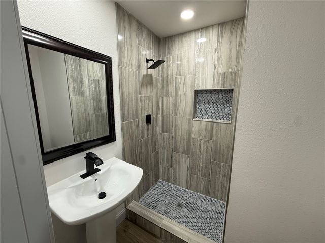 6 Northridge Lane, Rockwall, TX 75087