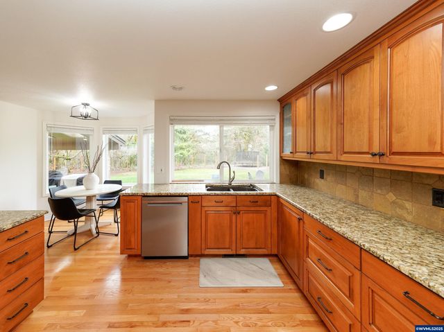 4359 Croisan Ridge Wy S, Salem, OR 97302