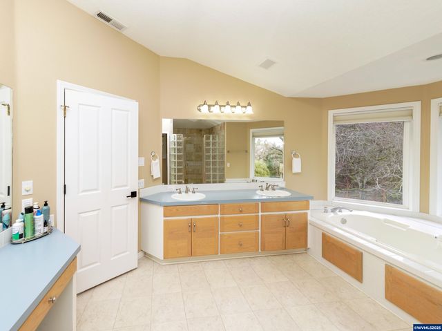 4359 Croisan Ridge Wy S, Salem, OR 97302