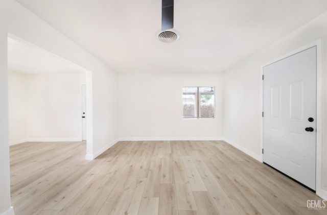 3413 Herndon Street, Bakersfield, CA 93312