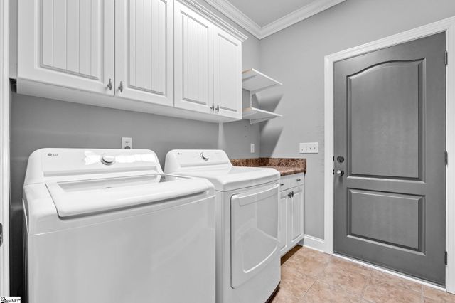 34 Oak Grove Lake Road, Greenville, SC 29615