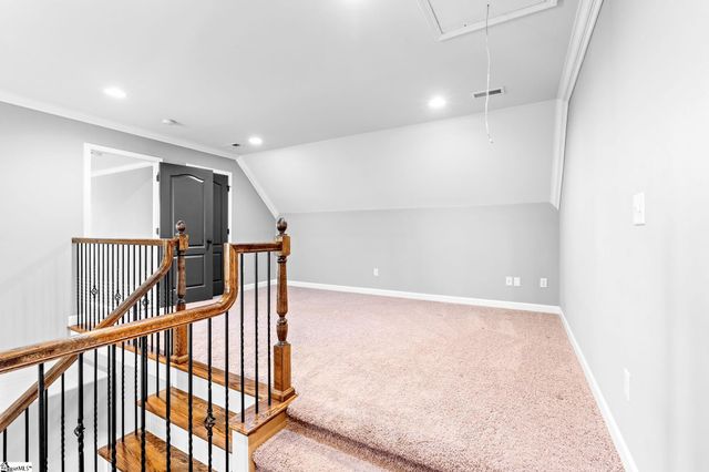 34 Oak Grove Lake Road, Greenville, SC 29615