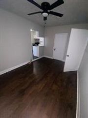 6122 Glenhurst Drive, Houston, TX 77033