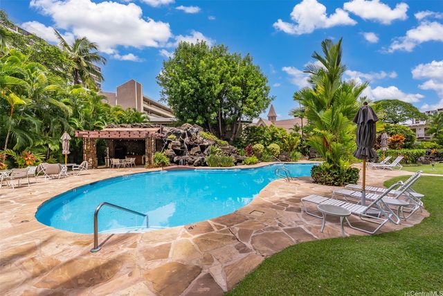 1525 Wilder Avenue 905, Honolulu, HI 96822