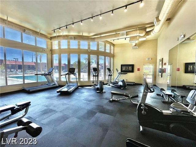 5160 INDIAN RIVER Drive 327, Las Vegas, NV 89103