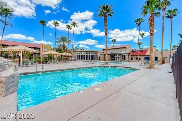 5160 INDIAN RIVER Drive 327, Las Vegas, NV 89103