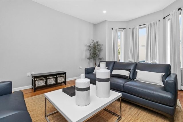 595 East 4th St 1, Boston, MA 02127