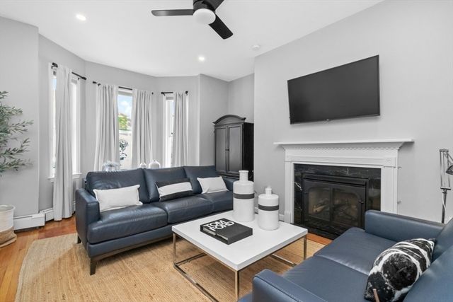 595 East 4th St 1, Boston, MA 02127