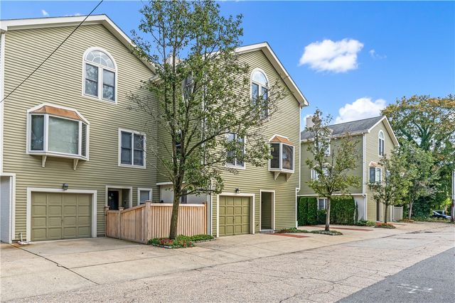 22 Miles Avenue, Providence, RI 02906