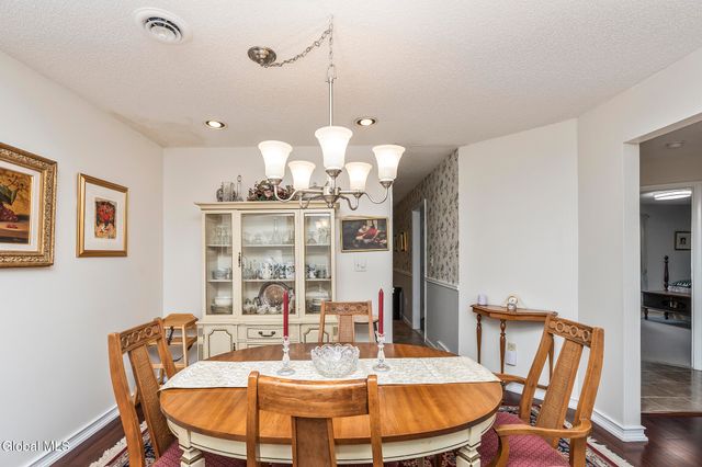 43 Westwood Drive, Queensbury, NY 12804