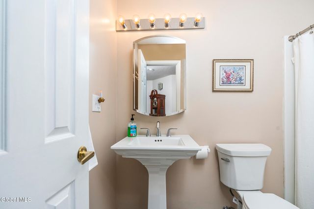 43 Westwood Drive, Queensbury, NY 12804