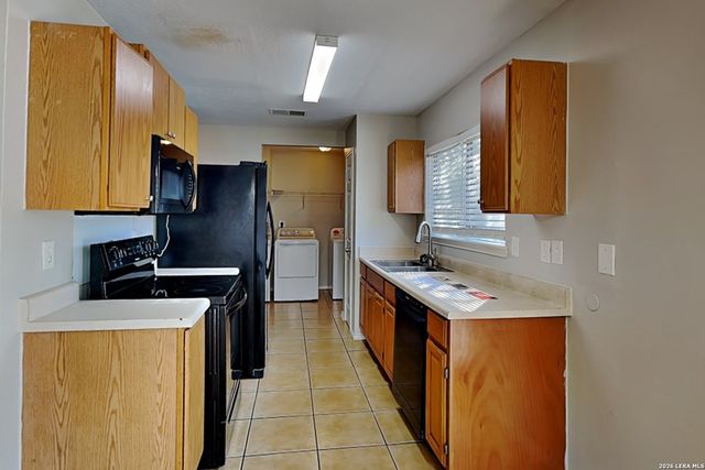 7010 FLINT VW, San Antonio, TX 78244