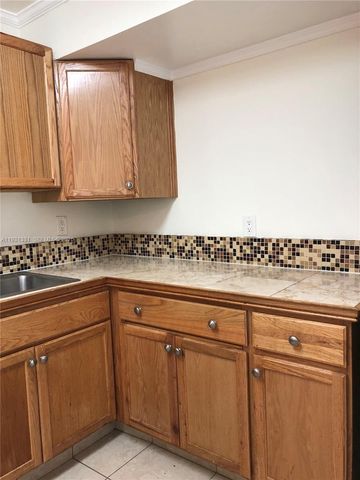 601 Three Islands Blvd 316, Hallandale Beach, FL 33009