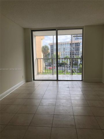 601 Three Islands Blvd 316, Hallandale Beach, FL 33009