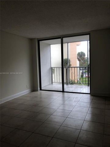 601 Three Islands Blvd 316, Hallandale Beach, FL 33009