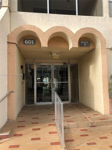 601 Three Islands Blvd 316, Hallandale Beach, FL 33009