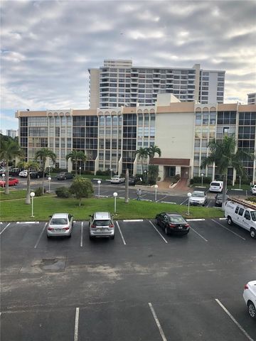 601 Three Islands Blvd 316, Hallandale Beach, FL 33009