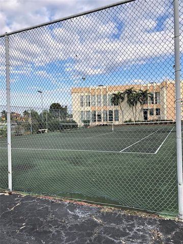 601 Three Islands Blvd 316, Hallandale Beach, FL 33009