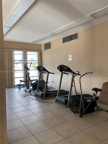601 Three Islands Blvd 316, Hallandale Beach, FL 33009