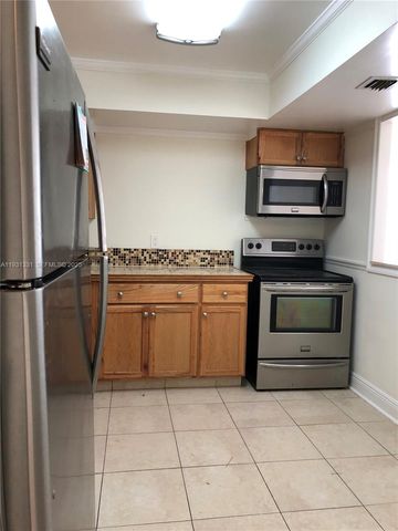 601 Three Islands Blvd 316, Hallandale Beach, FL 33009